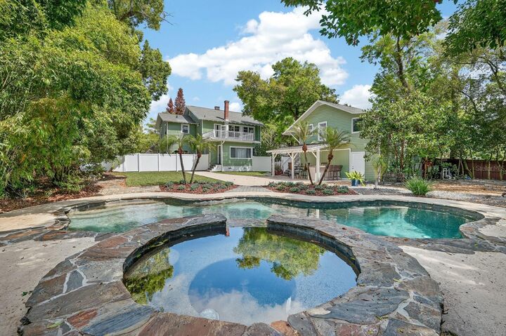 Property Photo:  346 E Kaley Street  FL 32806 