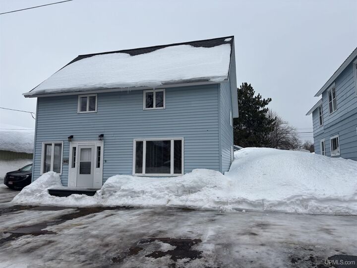 Property Photo: 447 Kearsarge Street MI 49913