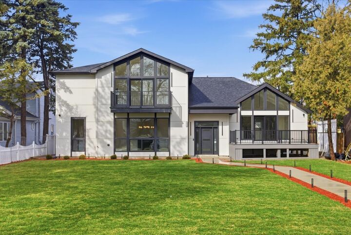 Property Photo:  5924 Carol Avenue  IL 60053 