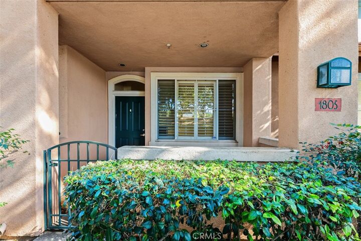 Property Photo:  1805 Ladrillo Aisle  CA 92606 