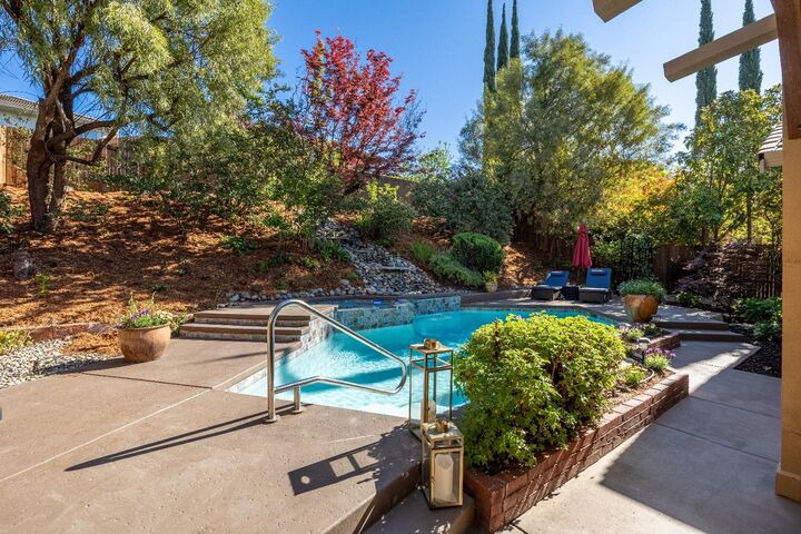 Property Photo:  1044 Callander Way  CA 95630 