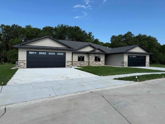 Property Photo:  1508 Regency Circle North  NE 68701 