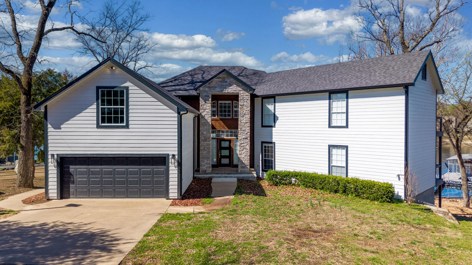 Property Photo: 30313 S 561 Road OK 74331