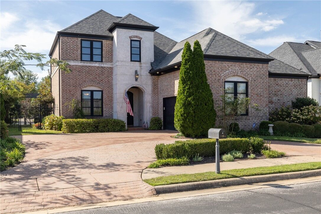 Property Photo:  5584 Cordell Drive  AR 72704 