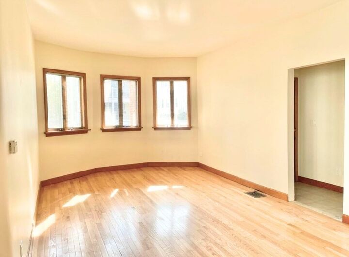 Property Photo:  150 Spruce St. 1  MA 02472 