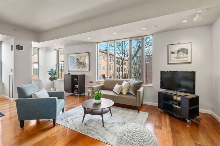 Property Photo:  23 Bradford St 201  MA 02118 