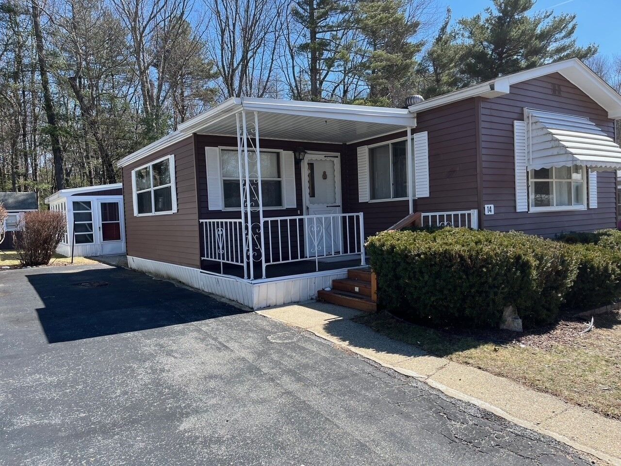 Property Photo: 14 Sonia Dr MA 01752