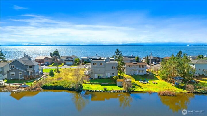 Property Photo:  86  Keystone Avenue  WA 98239 