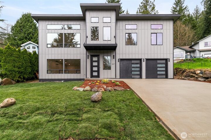 Property Photo:  647  Rainbow Drive  WA 98284 