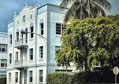 Property Photo:  1200 Euclid Avenue Unit 209  FL 33139 