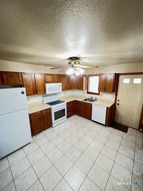 Property Photo: 130 Joshua Hill CT 06095