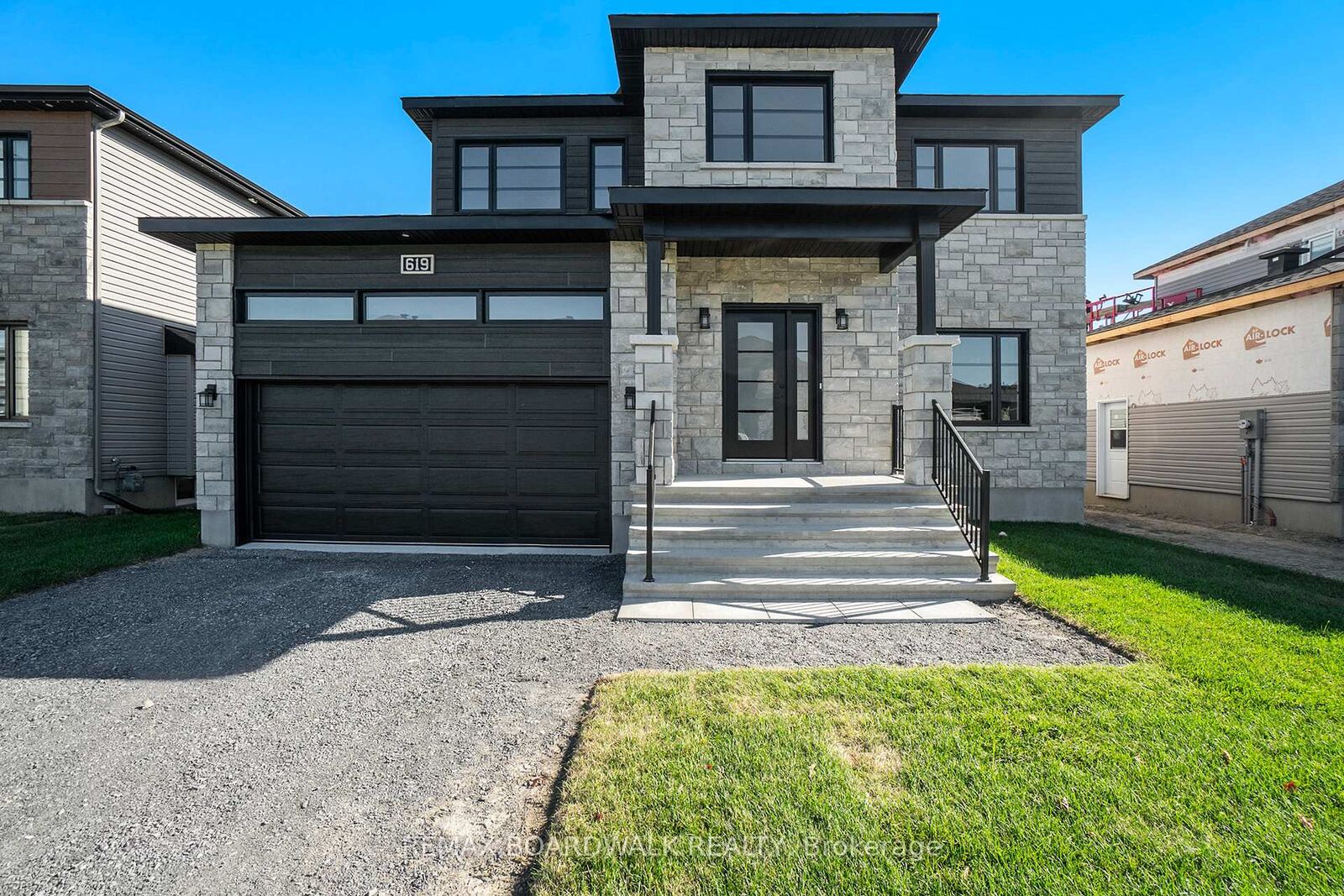 Property Photo: 619 Geneva Crescent ON K0A 1W0