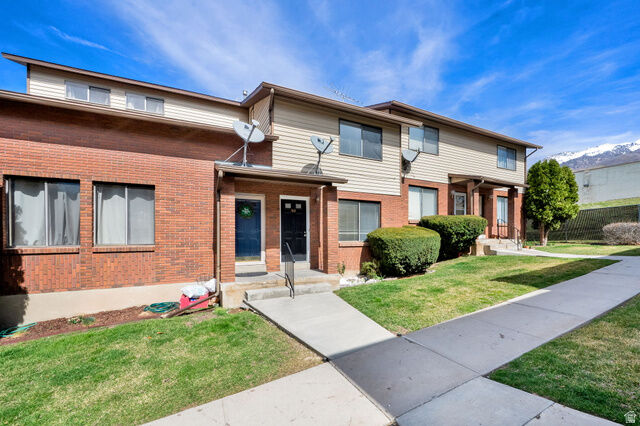 Property Photo: 1113 Country Hills Dr B2 UT 84403