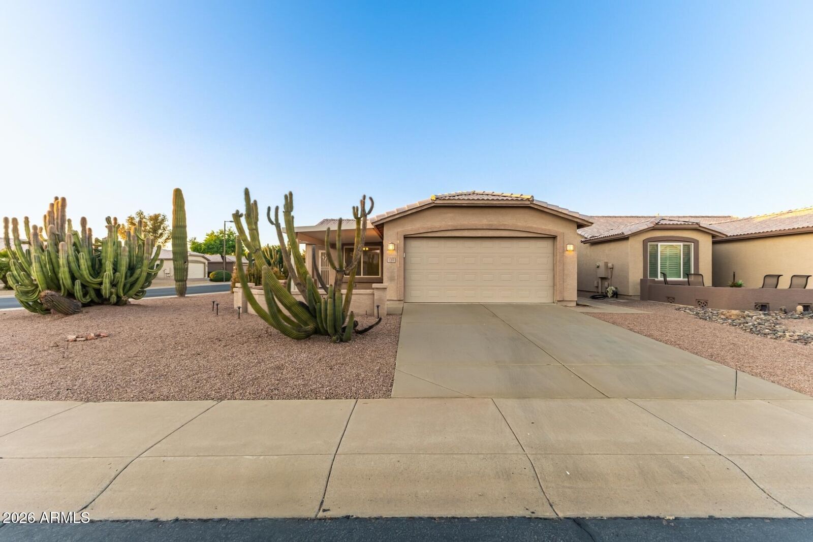 Property Photo:  1362 E Cherry Hills Drive  AZ 85249 