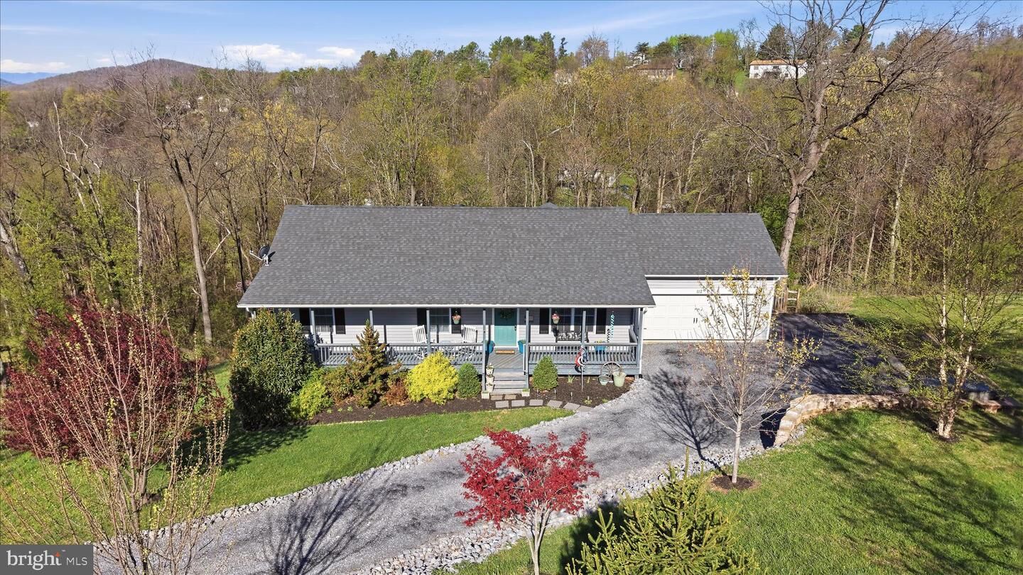 Property Photo:  112 Apple Orchard Drive  VA 22642 