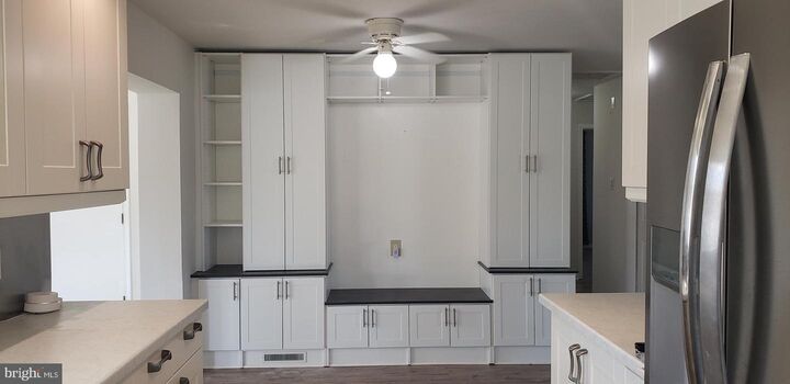 Property Photo: 6226 Dana Avenue VA 22150