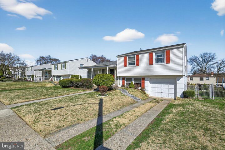 Property Photo: 817 Selma Street PA 19116