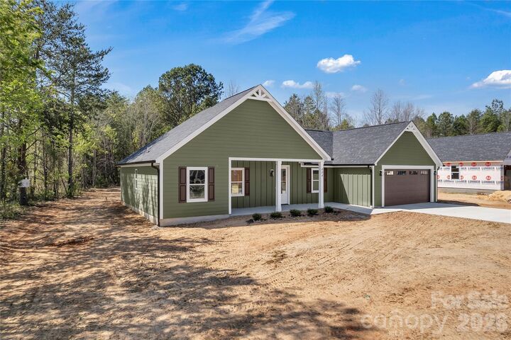 Property Photo:  404 Jc Dellinger Road  NC 28021 