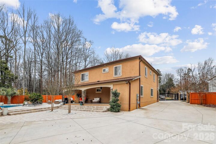Property Photo: 8104 Stem Court NC 28227