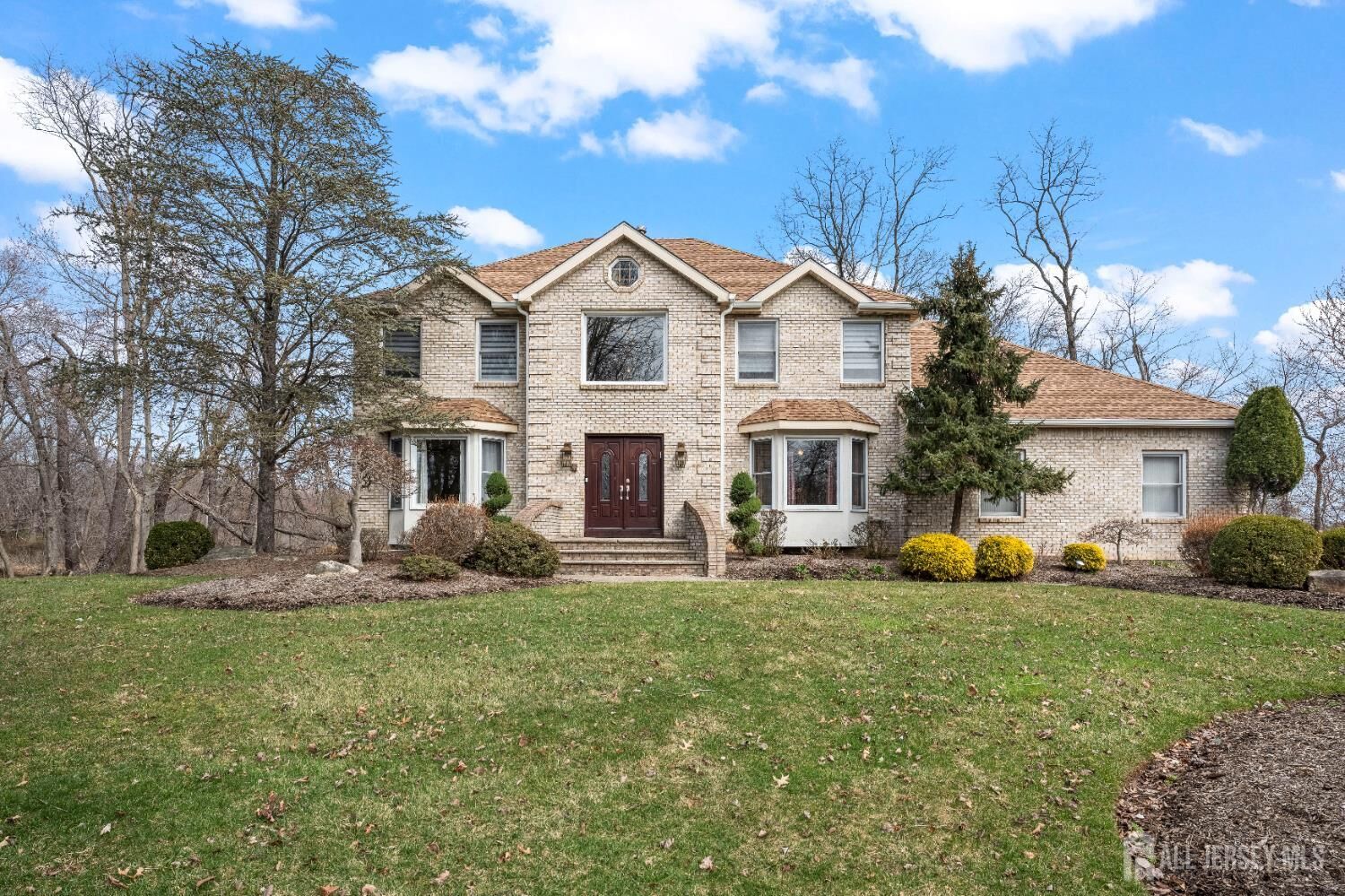 Property Photo: 41 Addington Court NJ 08816