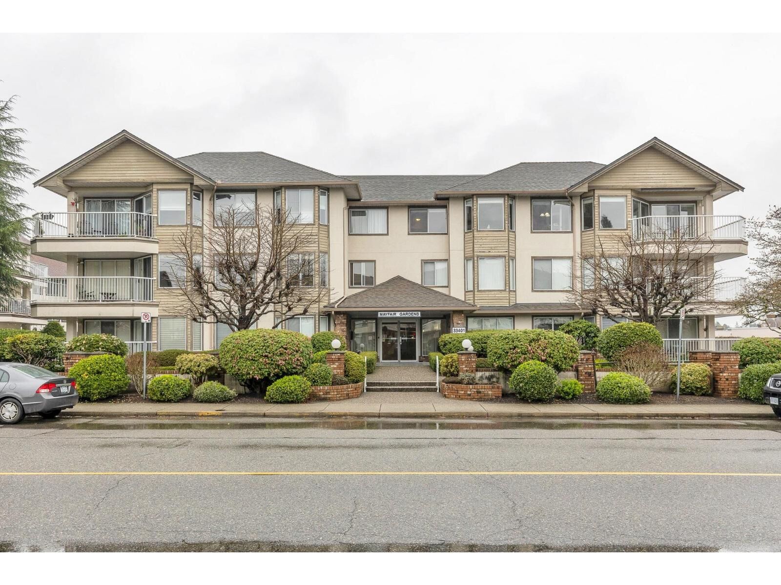 Property Photo:  33401 Mayfair Avenue 312  BC V2S 6Z2 