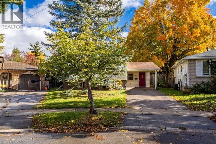 Property Photo:  26 October Place  ON N3R 7B4 