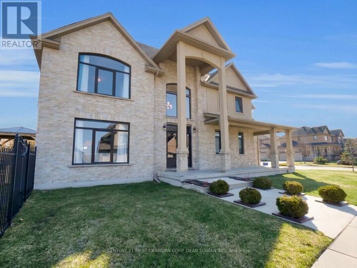 702 Kleinburg Drive — photo 1