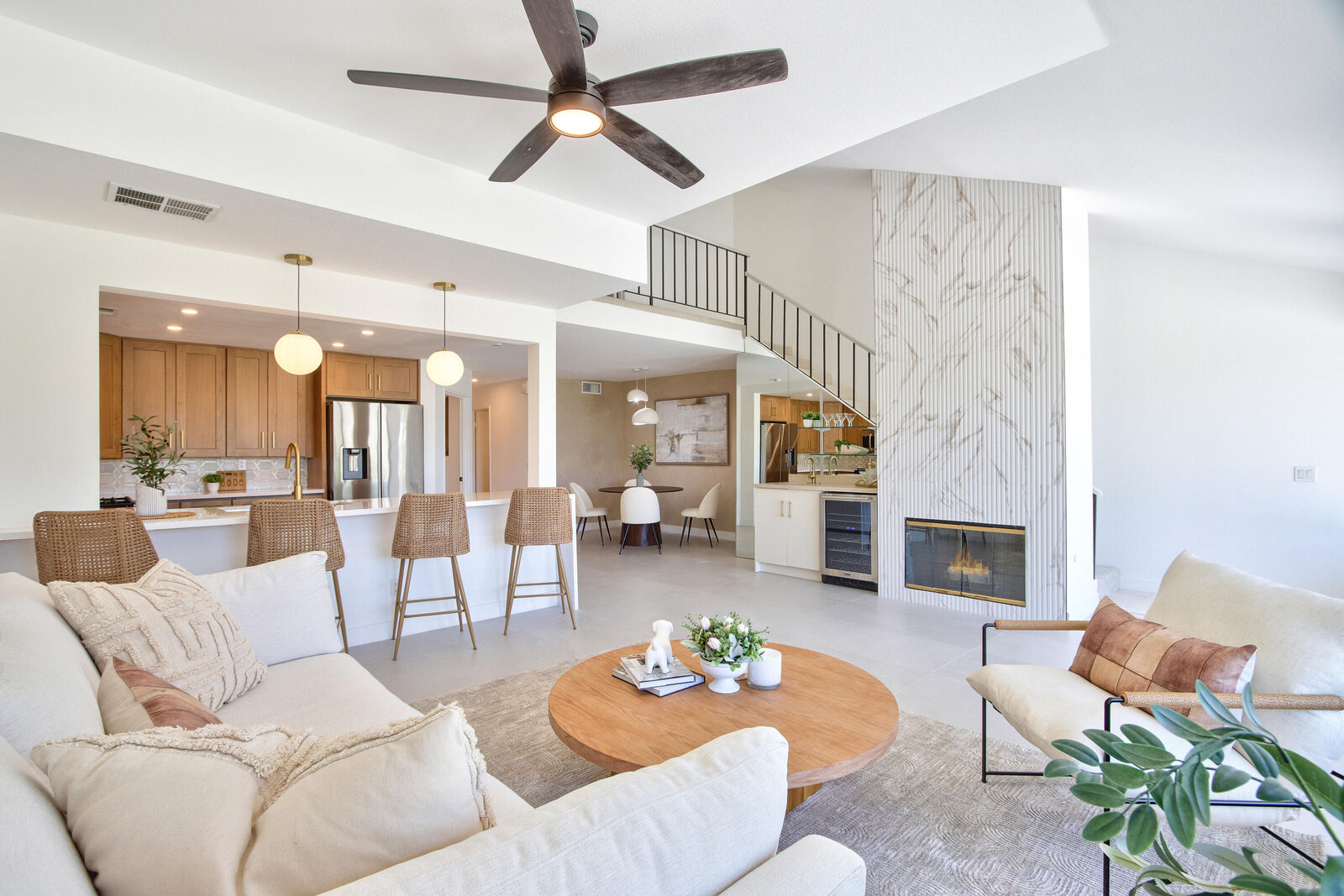 Property Photo:  41690 Woodhaven Drive W  CA 92211 