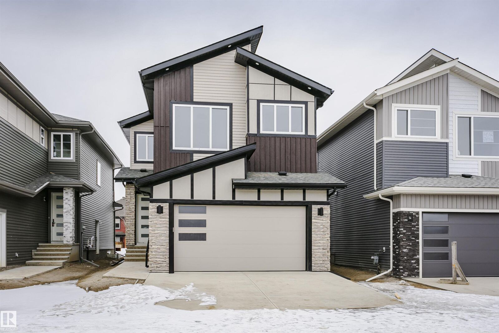 Property Photo: 8411 Mayday Link Link SW AB T6X 3G1