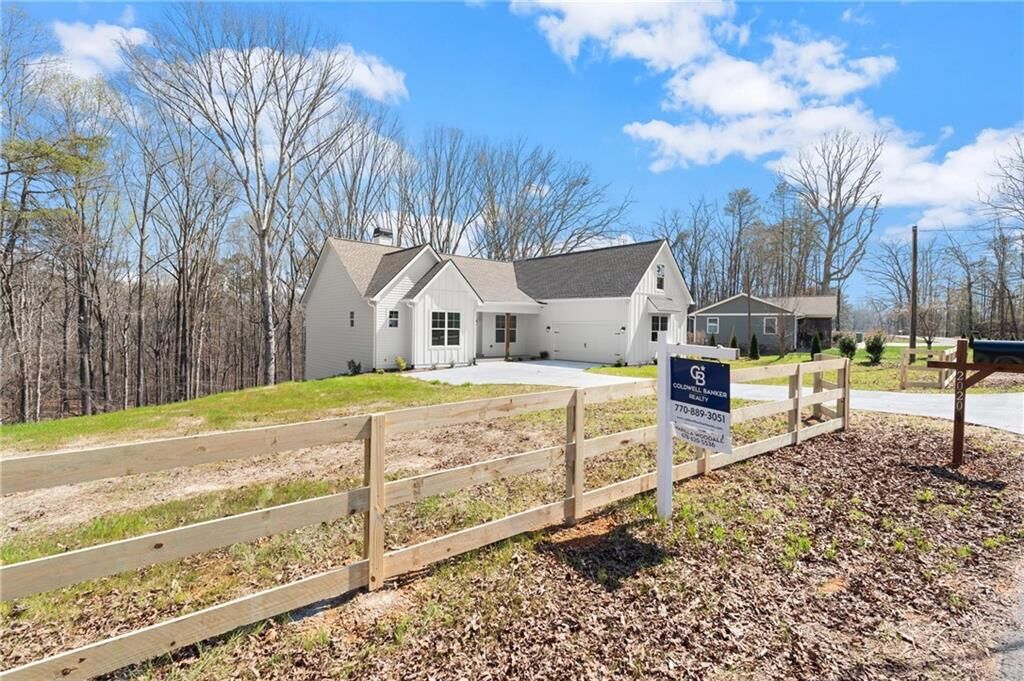 Property Photo:  2020 Darby Road  GA 30183 