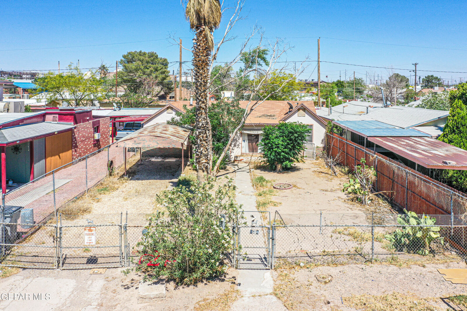 Property Photo:  124 Toledo Place  TX 79905 