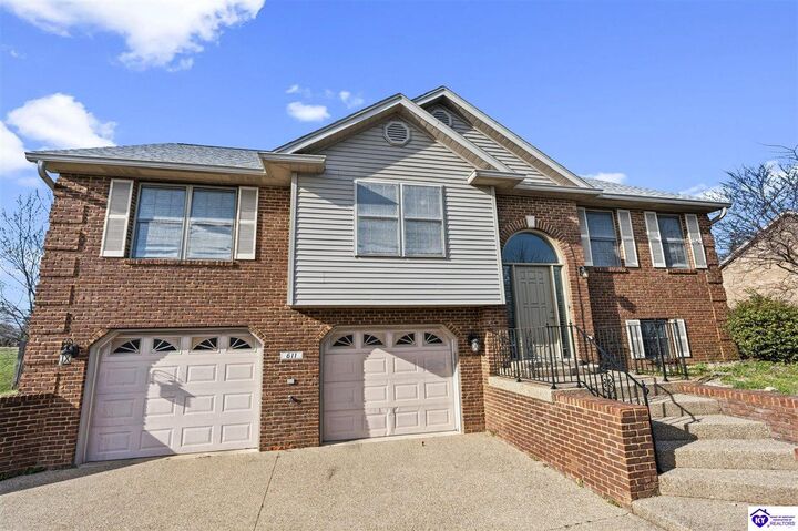 Property Photo:  611 Hickory Lane  KY 42701 