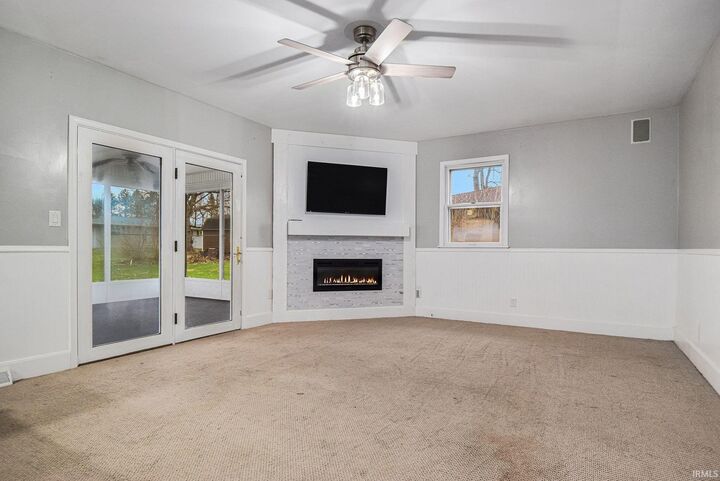 Property Photo: 3694 N Greenwood Drive IN 46582