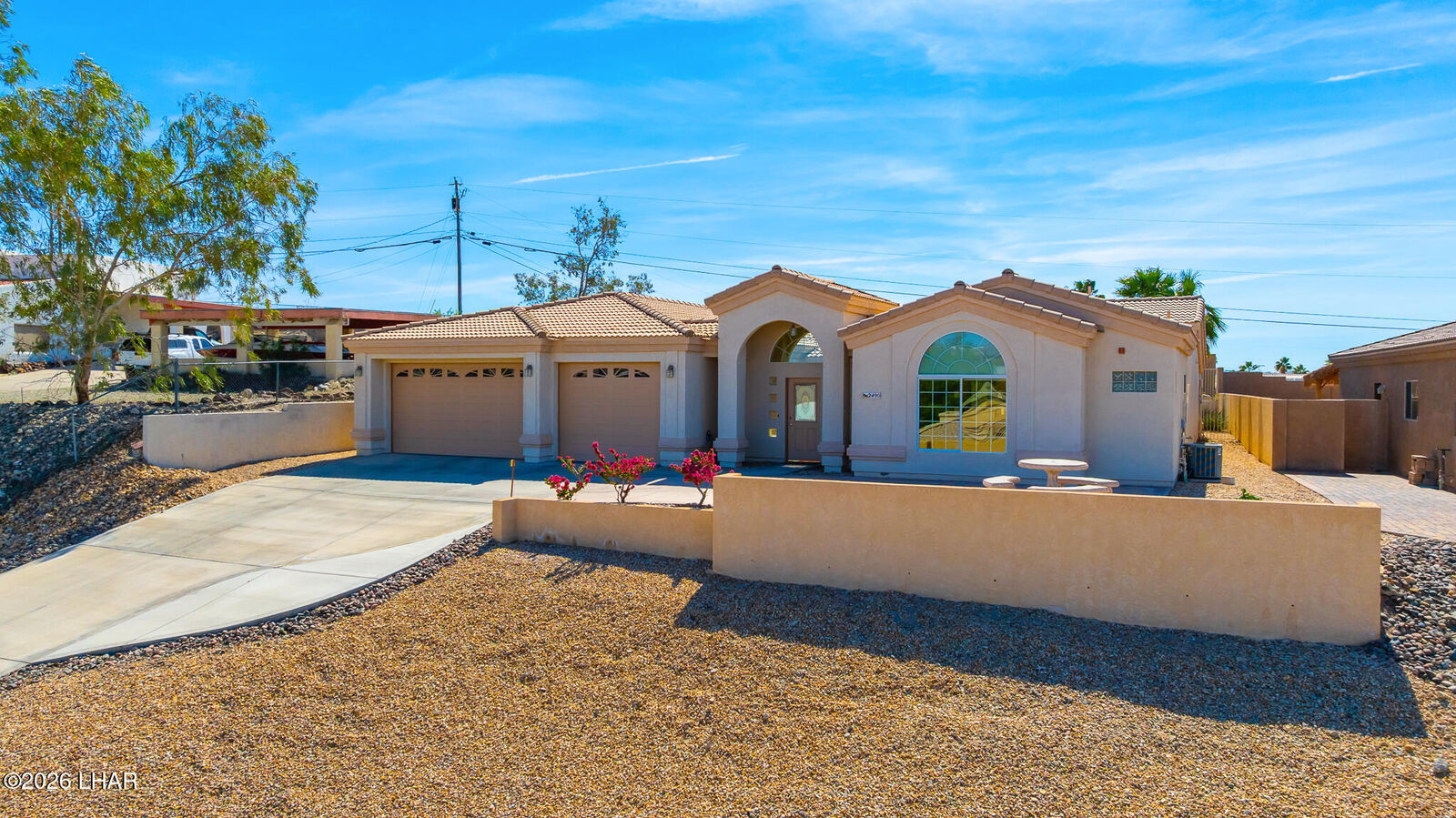 Property Photo:  2490 Clarke Dr  AZ 86403 