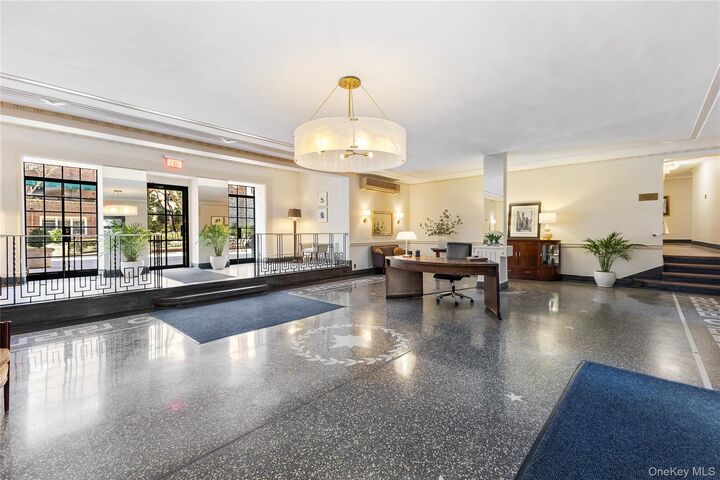 Property Photo: 35 Parkview Avenue 1D NY 10708