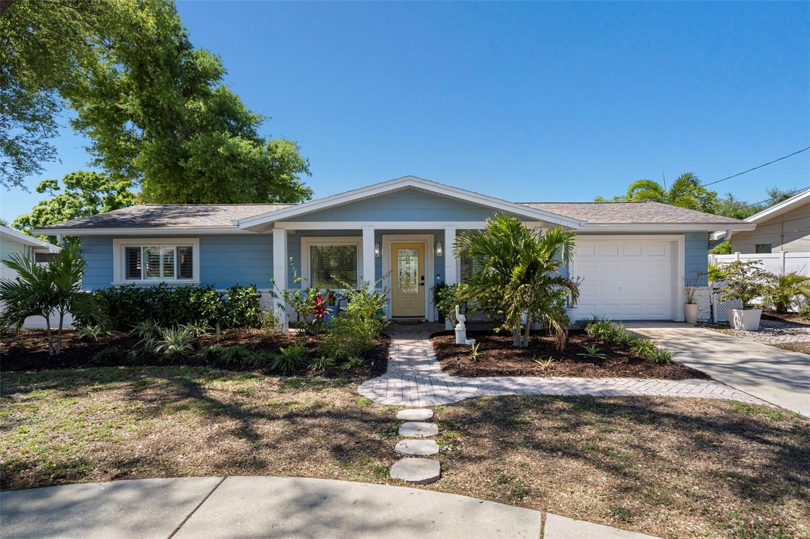 Property Photo:  6506 Hillside Avenue  FL 33772 