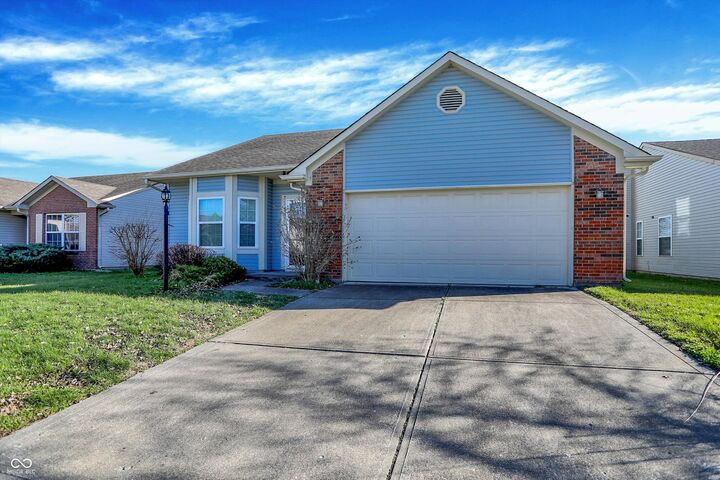 Property Photo: 1471 Kincannon Lane IN 46217