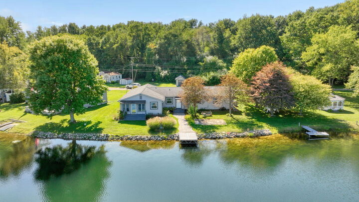 Property Photo:  228 Oak Grove Drive  MI 49230 