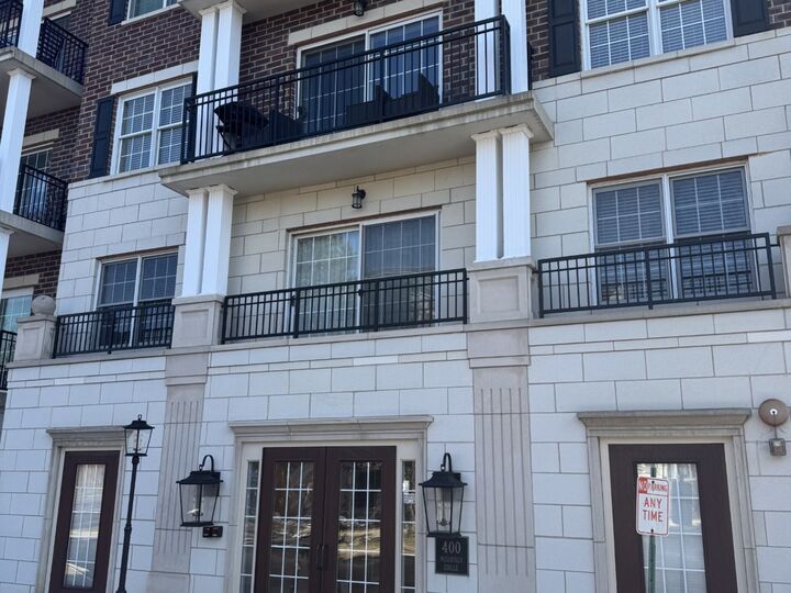 Property Photo:  400 McDaniels Circle 405  IL 60514 
