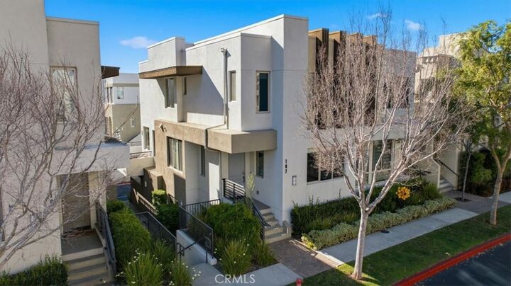 Property Photo:  12921 Union Avenue 107  CA 90250 