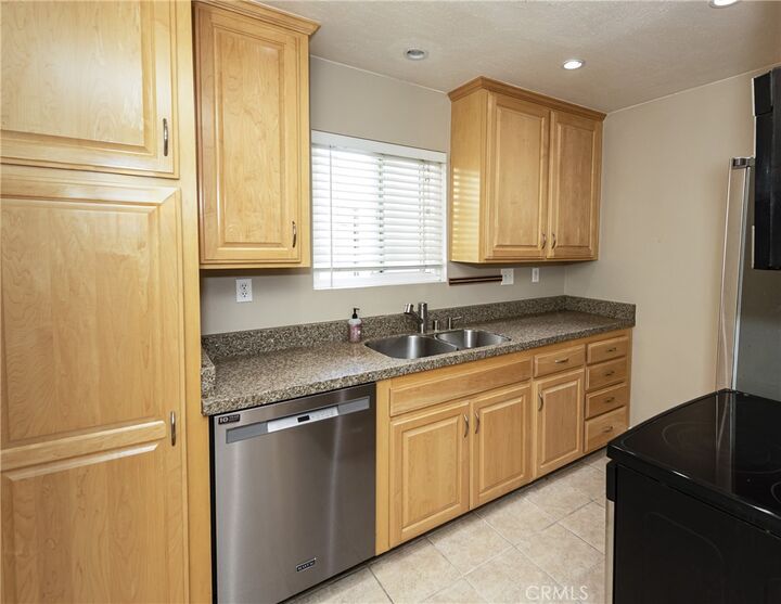 Property Photo: 1108 Camino Real 508 CA 90277