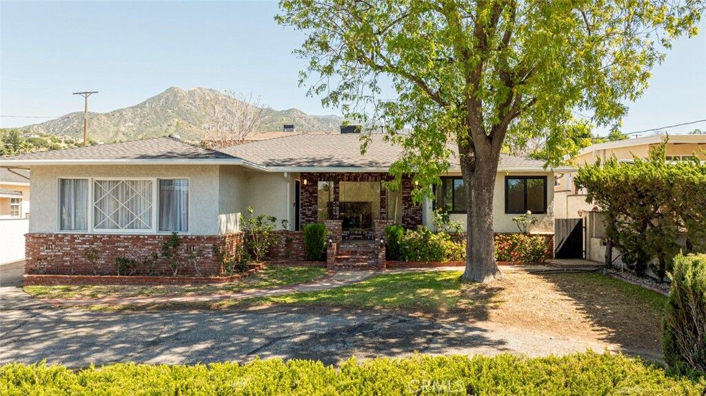 Property Photo:  10918 Mount Gleason Avenue  CA 91042 