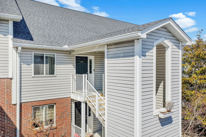 Property Photo: 19 Carriage House Drive KY 41075