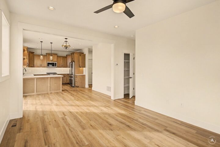 Property Photo: 2925 Travis Avenue MT 59601