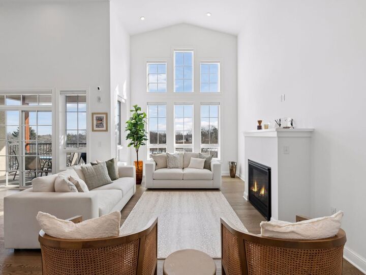 Property Photo: 4901 Hawthorne Court 303 MN 55436