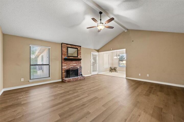 Property Photo: 614 Circle Creek Drive TX 76643