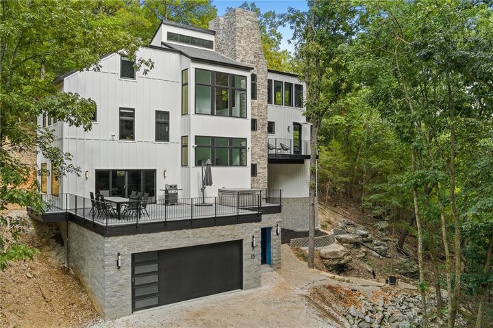 Property Photo: 15 Dearhurst Road AR 72756