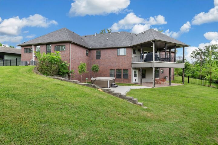 Property Photo:  802 NW D Street  AR 72712 
