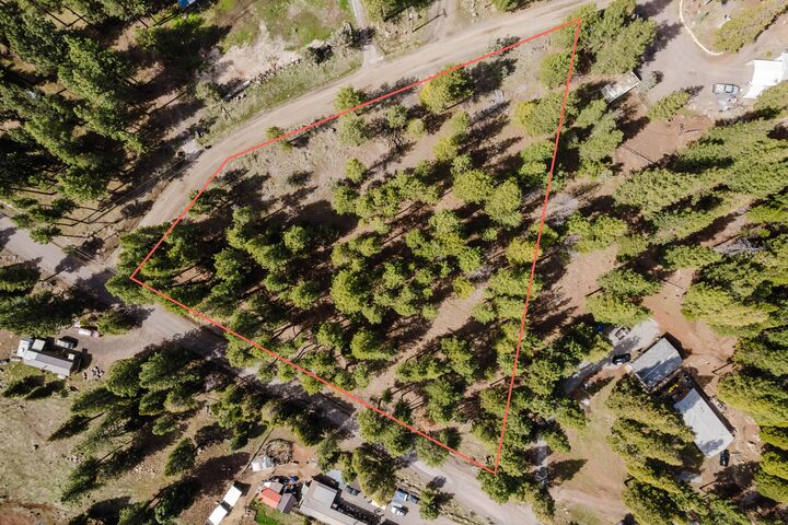 Property Photo:  8909 Ponderosa Place  OR 97601 