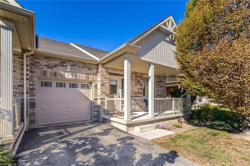 Property Photo: 7 Gaddye Lane ON L0R 1C0